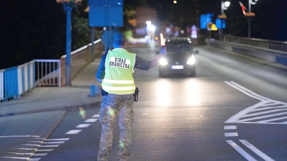 Polen hat vorübergehend die Grenzkontrollen an der deutsch-polnischen Grenze wieder aufgenommen. Foto: Sebastian Kahnert/dpa
