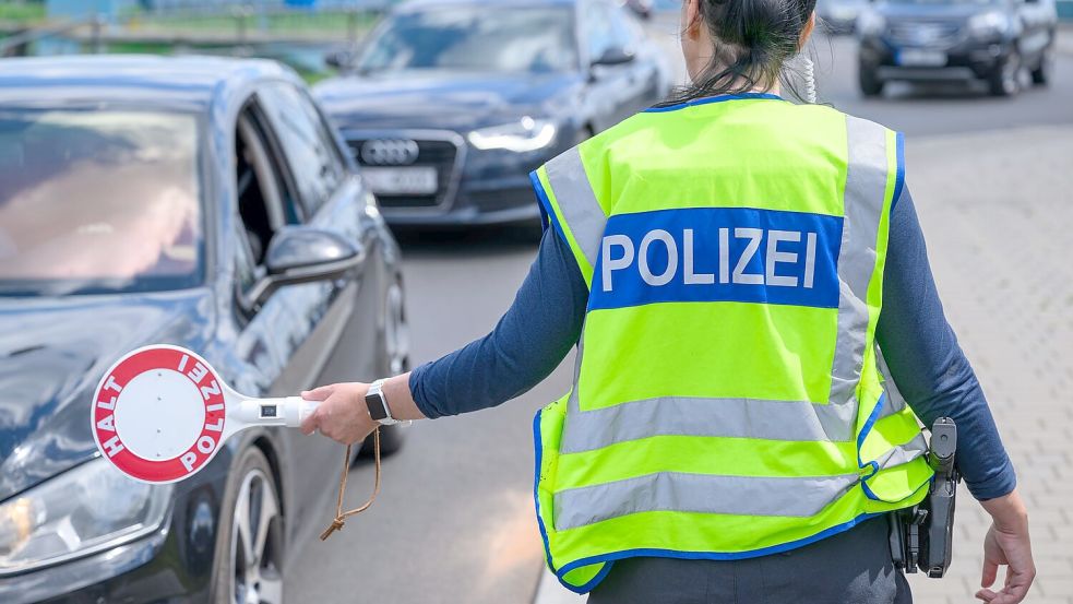 Die Polizeigewerkschaft beklagt 2,8 Millionen Überstunden bei der Bundespolizei. (Archivbild) Foto: Patrick Pleul/dpa