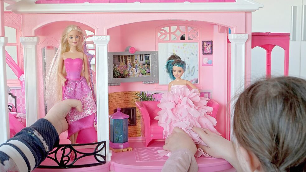 Von wegen Kinderkram: So manche Barbiepuppe kann richtig wertvoll sein. Foto: IMAGO/epd-bild/Anke Bingel