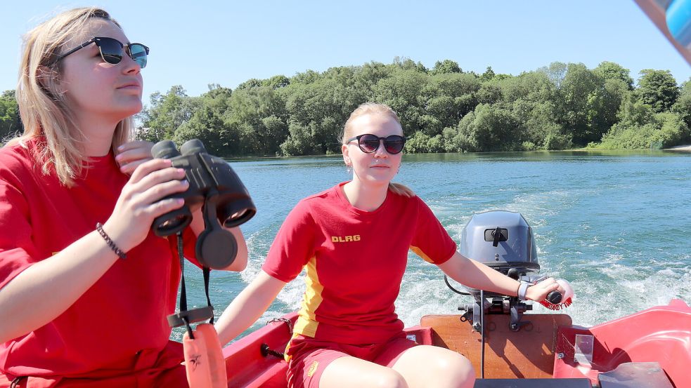 Die DLRG Aurich überwacht unter anderem den Badesee Tannenhausen. Foto: Juni 2021/Heino Hermanns