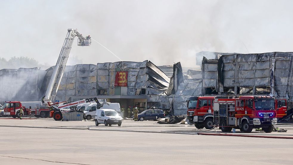 Polen macht russische Geheimdienste für den Brand im Marywilska-Einkaufszentrum in Warschau verantwortlich. (Archivbild) Foto: Leszek Szymanski/PAP/dpa