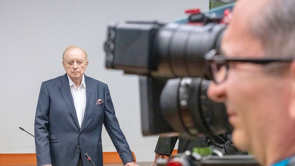 Alfons Schuhbeck ist unter anderem wegen Subventionsbetrugs verurteilt worden. Foto: Peter Kneffel/dpa