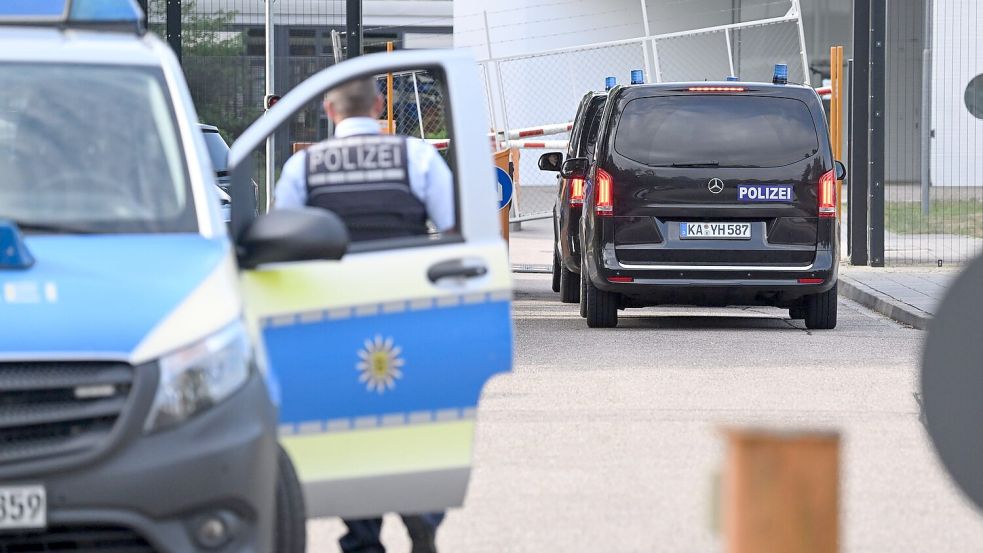 Ein mutmaßlicher Iran-Spion ist jetzt in U-Haft. Foto: Bernd Weißbrod/dpa