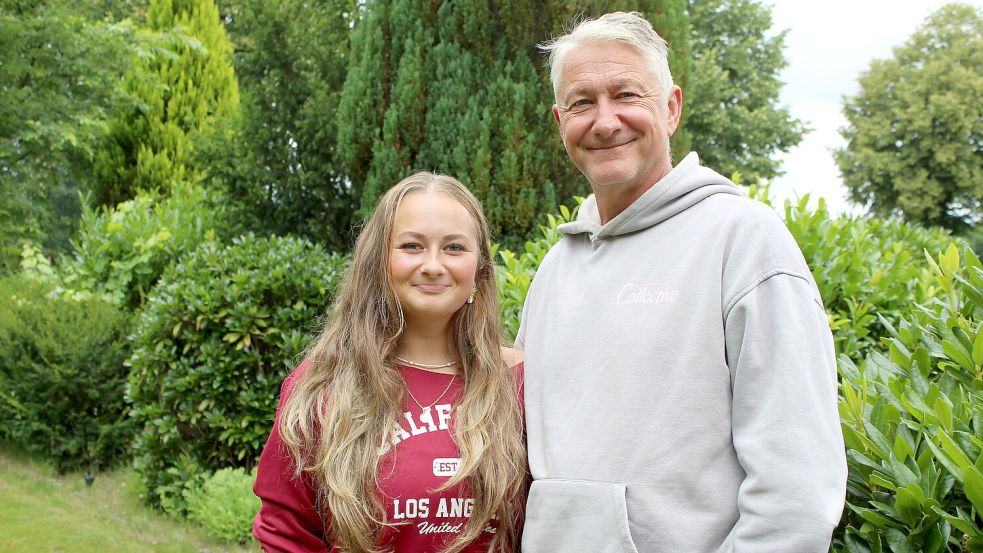 Ein eingespieltes Tennisgespann: Vater und Trainer Vladimir Jeromin mit seiner erfolgreichen Spielerin und Tochter Xenia.