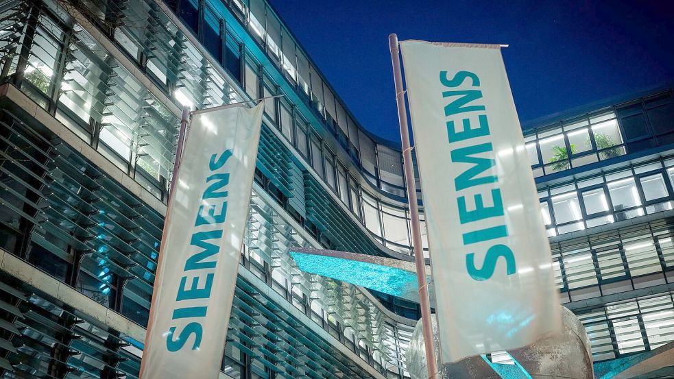 Bei Siemens haben sich Arbeitgeber und Arbeitnehmer auf gleich mehrere Vereinbarungen geeinigt. (Archivbild) Foto: Peter Kneffel/dpa