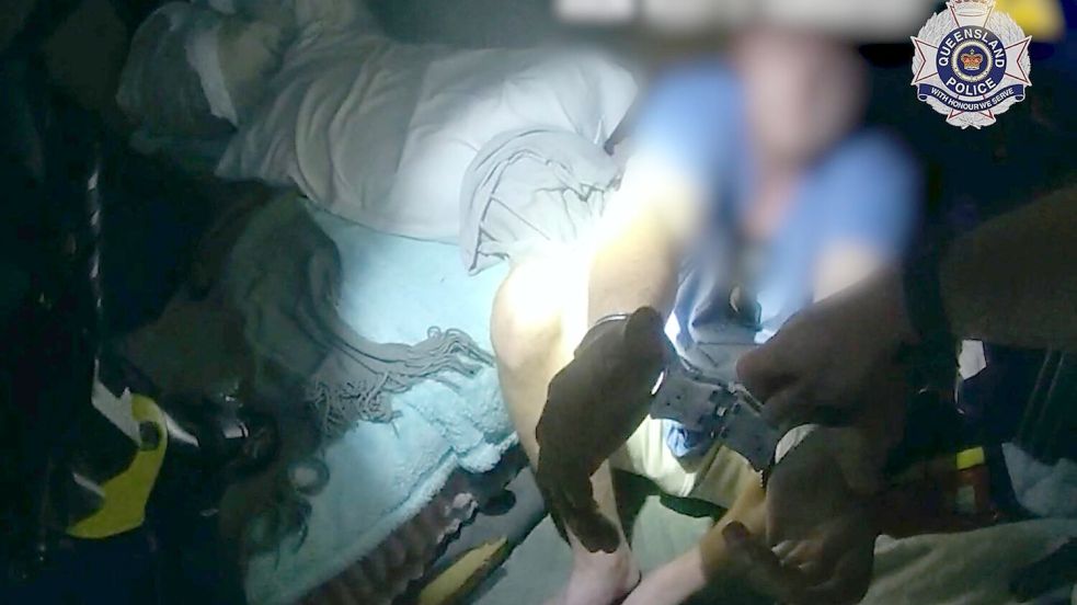 Der Schuhdieb wurde dank Videoaufnahmen schnell identifiziert und festgenommen. Foto: Queensland Police Service/Queensland Police Service/AAP/dpa