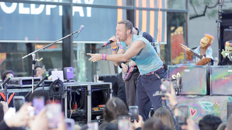 Coldplay-Frontmann Chris Martin deckte unfreiwillig eine Affäre auf. Foto: IMAGO/ZUMA Press Wire