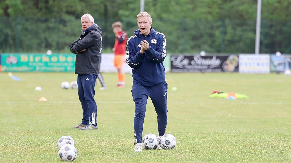Sören Tomljanovic (rechts) peilt mit Riepe den Aufstieg an.