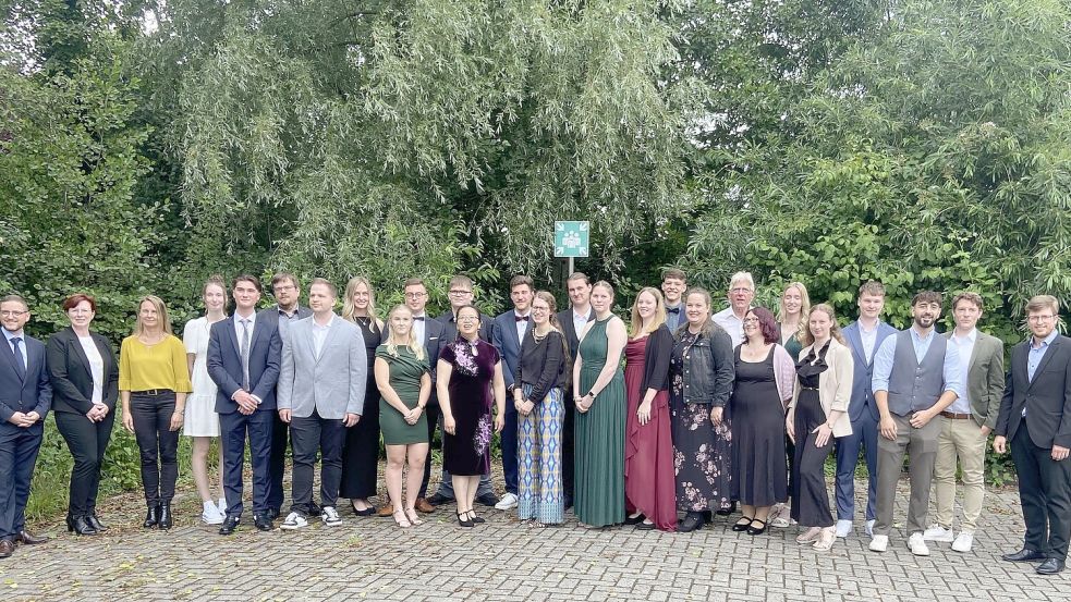 Sie freuten sich über die erfolgreichen Abschlüsse. Foto: privat
