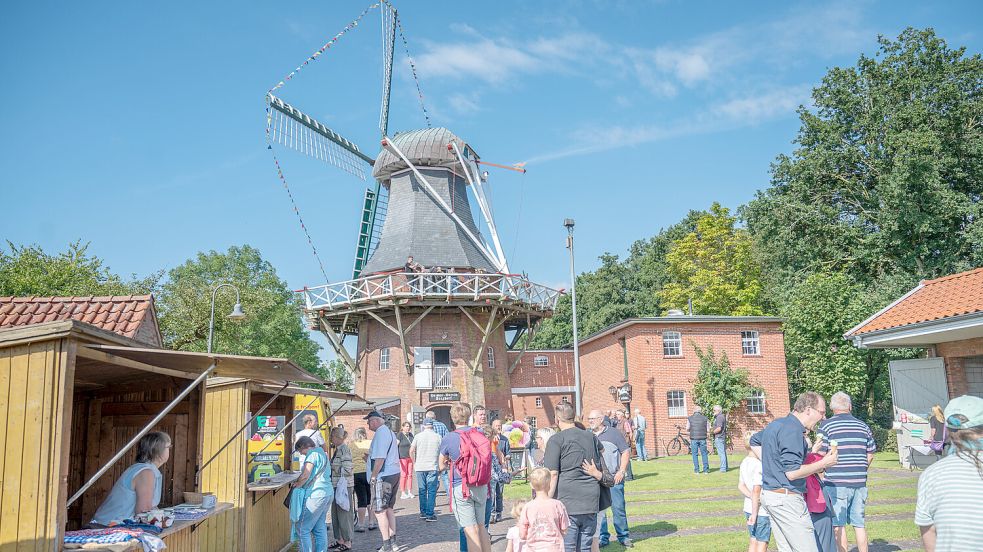 Leezdorf feiert am 9. August die Bartlingsche Mühle, um die sich dann einen Tag lang buchstäblich alles dreht. Foto: Folkert Bents