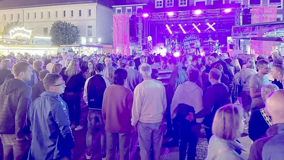 Zum Auricher Stadtfest kommen alljährlich Tausende Besucher. Foto: Holger Janssen