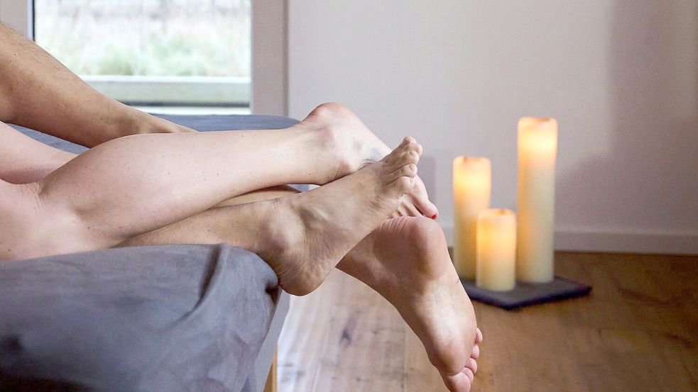 Liebestöter Inflation? Manche Erwachsene sagen, dass die Inflation sie in ihrer Lust auf Sex hemme. Foto: Annette Riedl/dpa