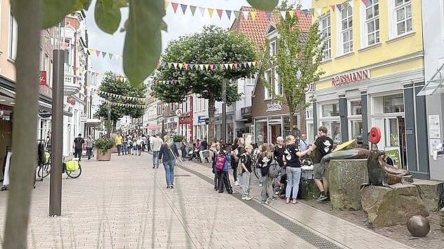 In der Auricher Innenstadt ist laut IHK ein guter Mix an Geschäften zu finden. Foto: Jasmin Oltmanns