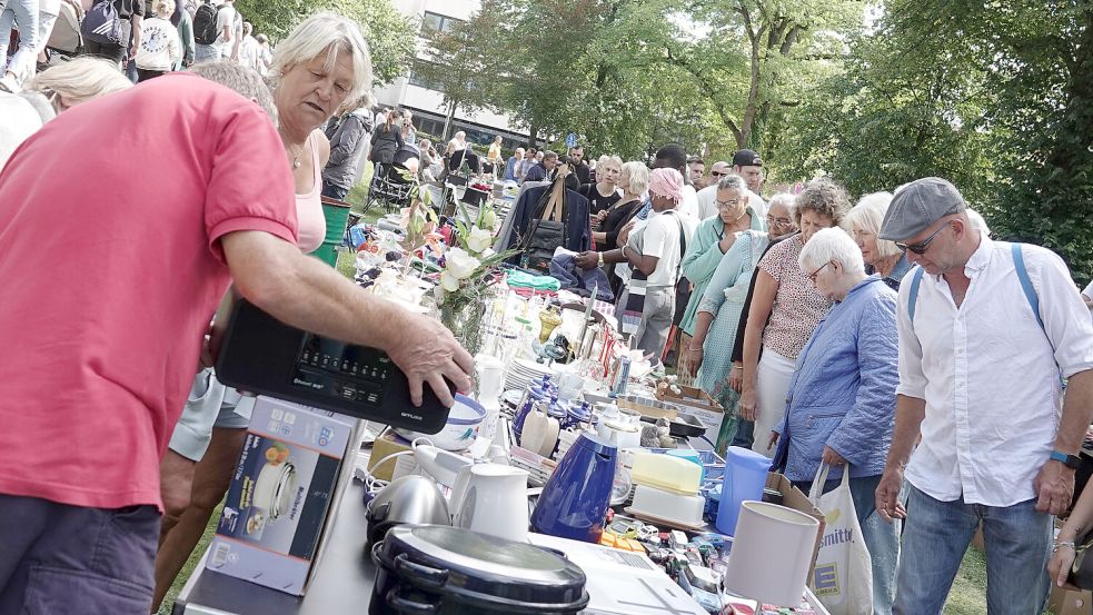 Haushaltswaren waren typische Angebote. Foto: Helmut Vortanz