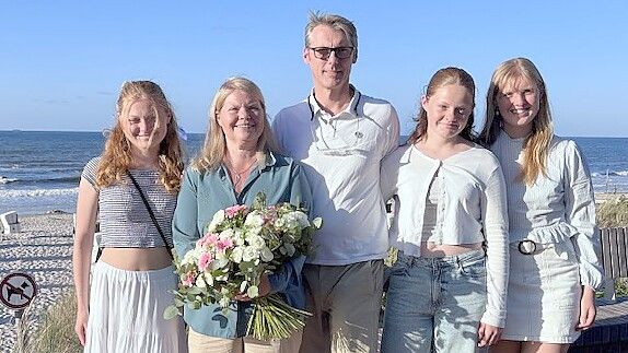Tina Mißmahl mit ihrer Familie: sie geht zuversichtlich in die Stichwahl. Foto: Hanz