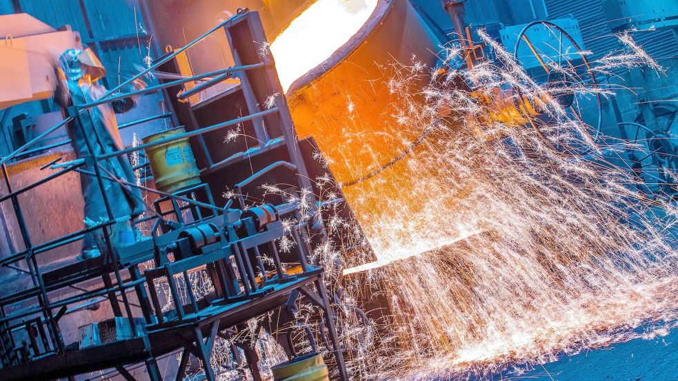 Die Metall- und Elektroindustrie steht weiter unter Druck - immer mehr Arbeitsplätze gehen verloren. (Archivbild) Foto: Jens Büttner/dpa-Zentralbild/dpa