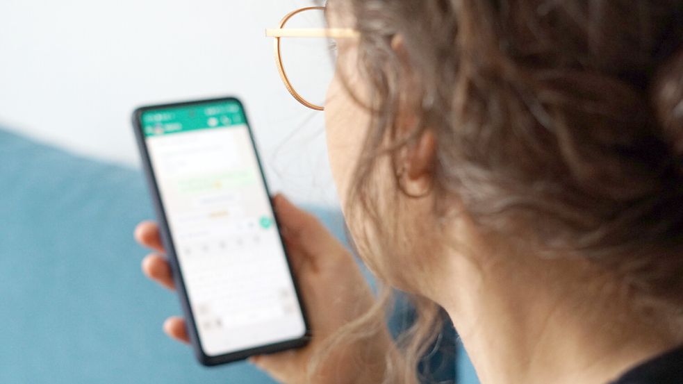 Über einen Abstimmungslink wollen Betrüger sich nun Zugriff auf die Telefonkontakte verschaffen. Foto: dpa/Weronika Peneshko