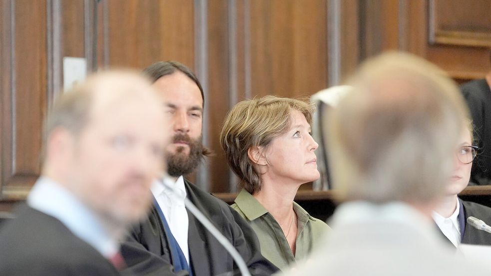 Die Unternehmerin Christina Block stellt sich als Angeklagte den Fragen des Hamburger Landgerichts. Foto: Marcus Brandt/dpa-Pool/dpa