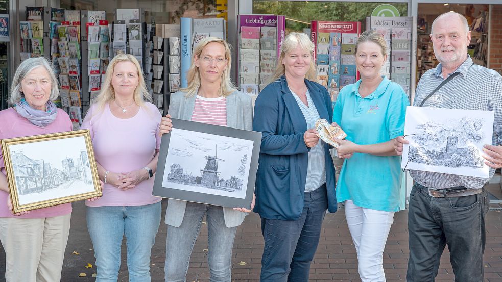 Sie machten die Zeichnungen zu nützlichem Spendengeld: Antje Elxnat-Faour (von links), Sandra Janssen, Insa Clemens-Heuermann, Edda Schlüter, Petra Küll und Albert Janssen. Foto: Folkert Bents