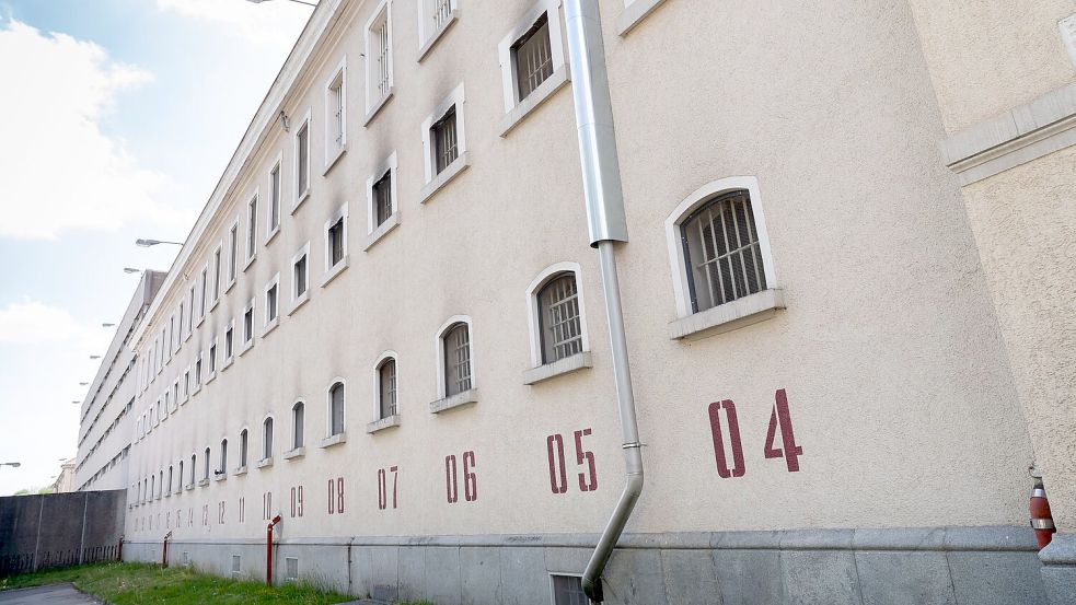 Zeitweilig war Jimi Blue Ochsenknecht während seiner Auslieferung nach Österreich auch in der Justizvollzugsanstalt München-Stadelheim. (Archivbild) Foto: Peter Kneffel/dpa