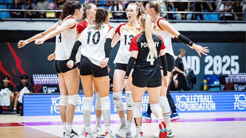Zwei Spiele, zwei Siege: Die Deutschen stehen im Achtelfinale. Foto: ---/Deutscher Volleyball-Verband /dpa