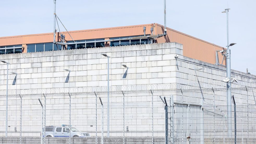 Auf dem Gelände des Forschungszentrums Jülich lagern die Castorbehälter. Foto: Rolf Vennenbernd/dpa