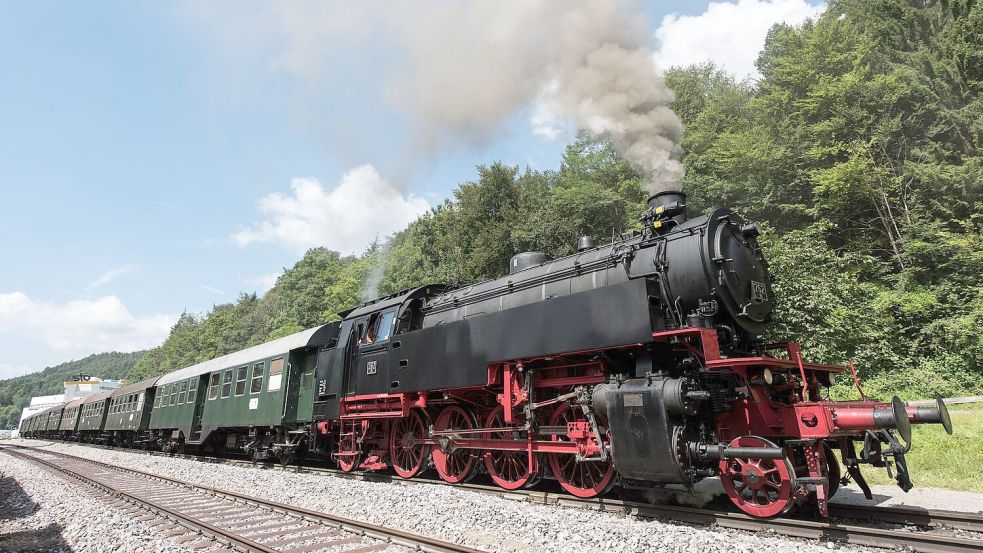 Die Sauschwänzlebahn im Schwarzwald war in der „Eisenbahn-Romantik“ immer wieder Thema. Foto: picture alliance / dpa