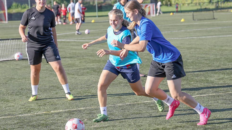 Die Frauen beim Training während der Vorbereitung.