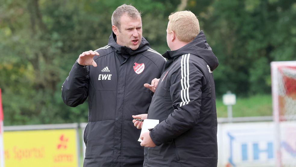 Die Trainer Stefan Wilts und Thorben Cordes.