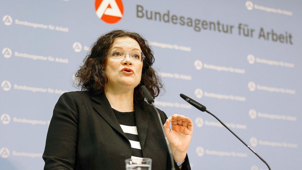 BA-Chefin Nahles sieht zarte Anzeichen einer Stabilisierung. (Archivbild) Foto: Daniel Löb/dpa