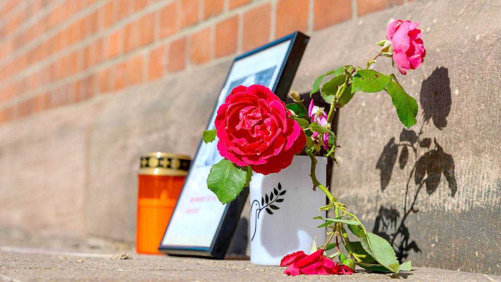 Nach dem Tod der 16-Jährigen ist die Anteilnahme groß. Foto: Swen Pförtner/dpa