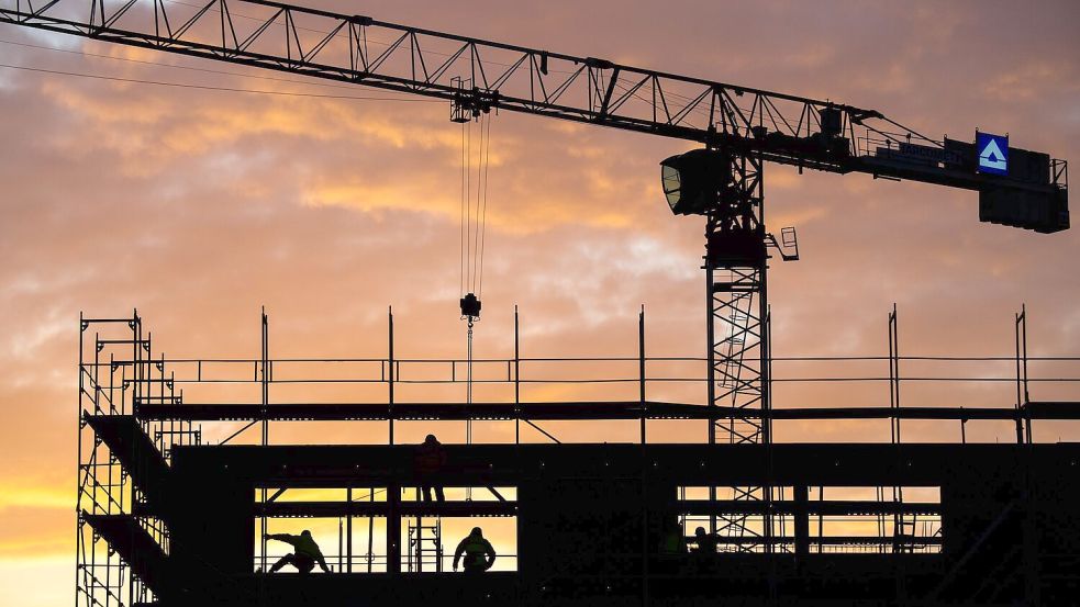 Das DIW sieht Licht in der Krise der deutschen Wirtschaft. (Archivbild) Foto: picture alliance/dpa