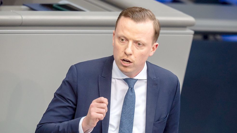 Die Frage einer Entsendung der Bundeswehr zur Absicherung eines möglichen Friedens in der Ukraine sei aktuell nicht mehr als eine „Hörsaaldebatte“. (Archivfoto) Foto: Michael Kappeler/dpa