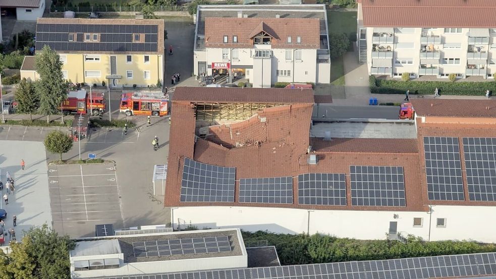 Die Luftaufnahme der Feuerwehr zeigt das Ausmaß des Einsturzes. Foto: Freiwillige Feuerwehr Lauchringe