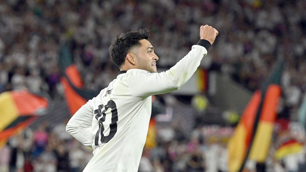 Nadiem Amiri bejubelt sein Tor gegen Nordirland. Foto: Federico Gambarini