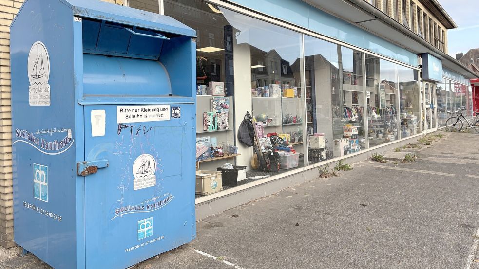 Wird täglich geleert: der Altkleidercontainer des Sozialen Kaufhauses.