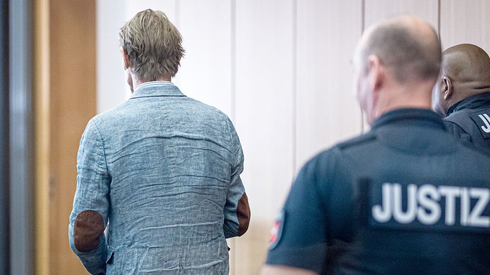 Christian B. verbüßt bis 17. September 2025 eine mehrjährige Haftstrafe, hauptsächlich wegen der Vergewaltigung einer 72-Jährigen in Portugal 2005. Foto: dpa/Moritz Frankenberg