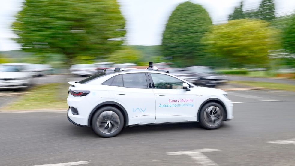 Auch beim autonomen Fahren stellen sich Fragen der Produkthaftung. (Symbolbild) Foto: Robert Michael