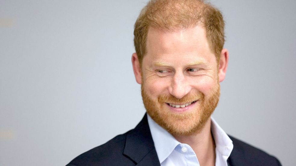 Hat Prinz Harry wieder Grund zu lachen? Britische Medien spekulieren über eine sich abzeichnende Versöhnung mit seinem Vater König Charles. Foto: Suzanne Plunkett