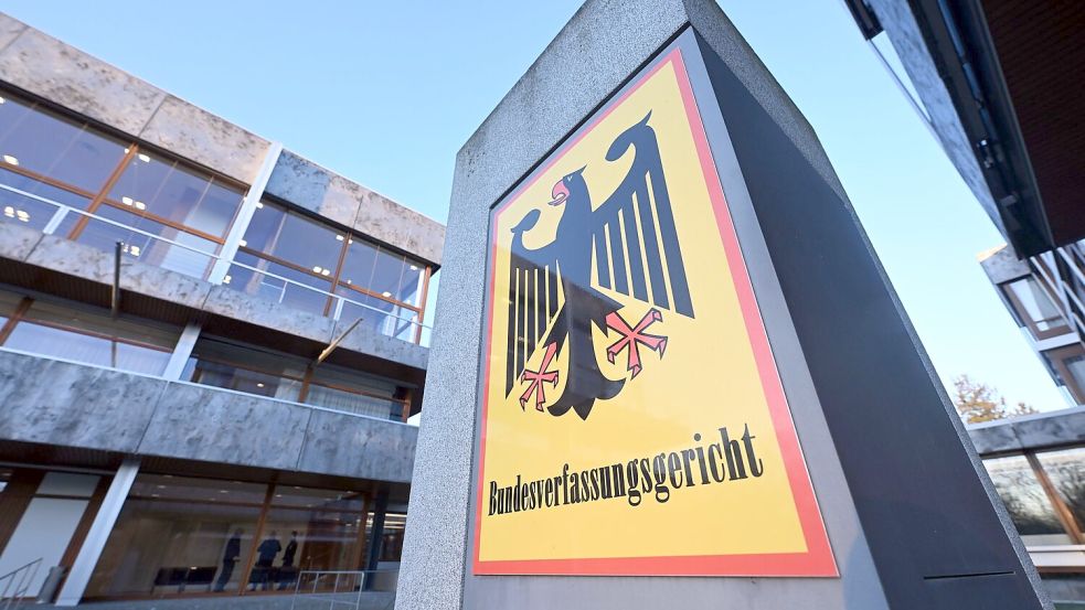 Nach der gescheiterten Neubestellung neuer Richterinnen und Richter fürs Bundesverfassungsgericht kommt ein neuer Anlauf. (Symbolbild) Foto: Uli Deck