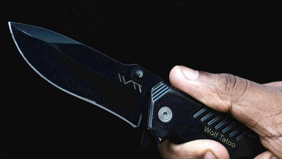 Unter anderem soll der Beschuldigte eine Frau mit einem Messer bedroht haben. Foto: Pexels