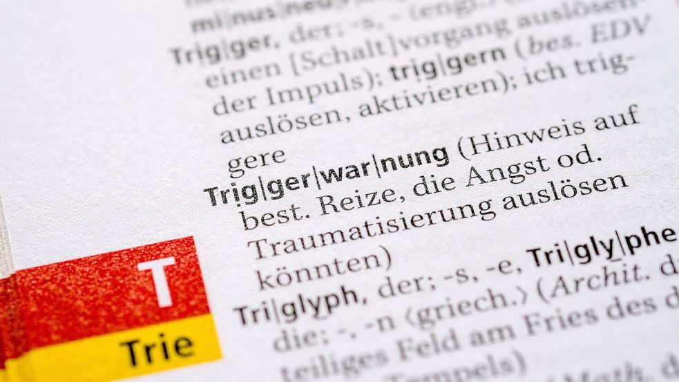 Triggerwarnungen sollen dabei helfen, Reizen bewusst wahrzunehmen oder zu vermeiden, die an traumatische oder unangenehme Situationen erinnern. (Archivbild) Foto: Jens Kalaene