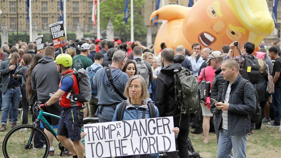 Der Trump-Ballon erlangte in Großbritannien große Berühmtheit. (Archivbild) Foto: Matt Dunham/AP/dpa