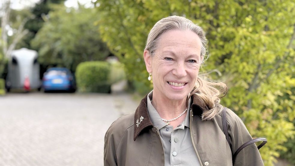 Anke Dinkelbach malt unter anderem Pferde und öffnet ihr Atelier in Ostrhauderfehn für Besucher. Foto: Nicole Böning