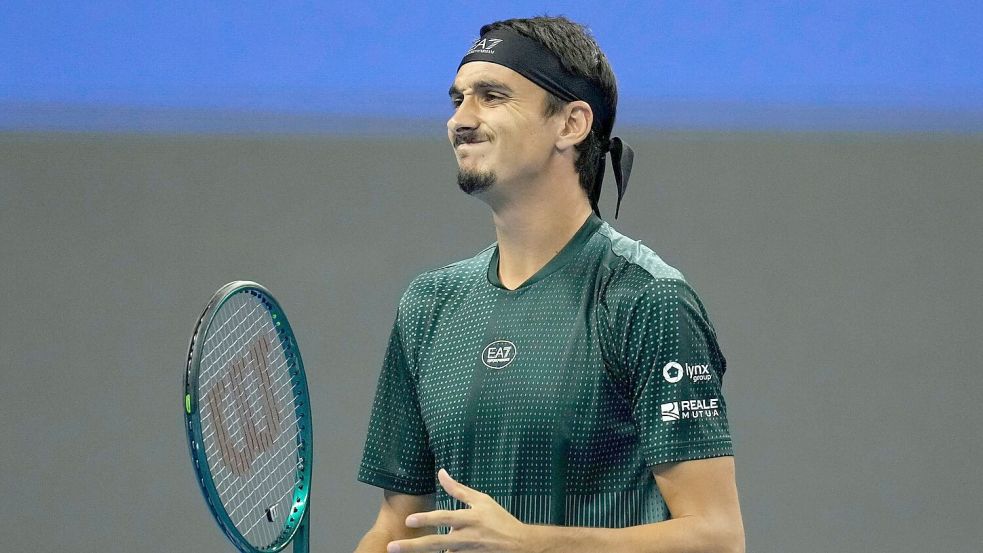 Lorenzo Sonego war gegen Alexander Zverev zwischenzeitlich verärgert. Foto: Ng Han Guan/AP/dpa