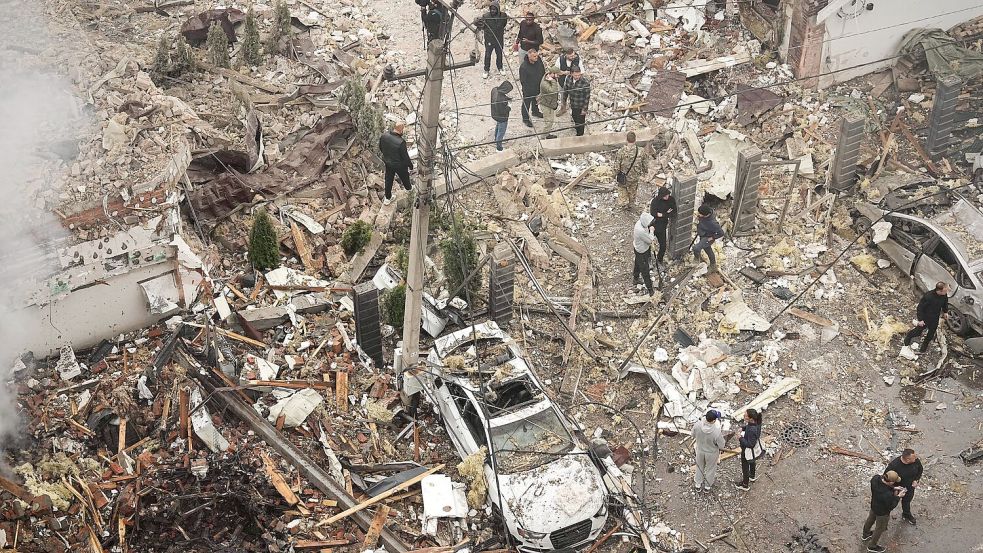 Kiew war eines der Ziele der russischen Angriffe in der Nacht und in den Morgenstunden. Foto: Efrem Lukatsky/AP/dpa