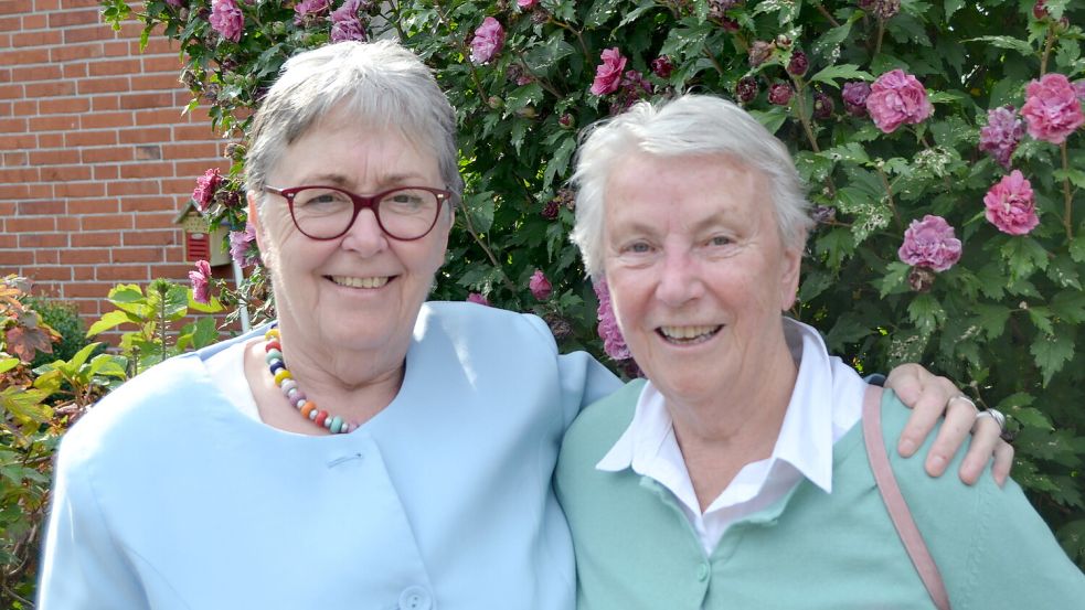 Gisela Arendt (links) und Heike Kutschke sind seit Beginn des Angebots beim Trauercafé dabei. Foto: Eva van Loh