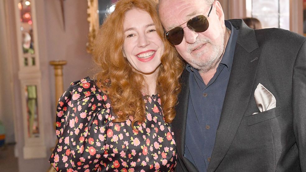 Der Musikproduzent Ralph Siegel ist in vierter Ehe mit Laura Siegel verheiratet. (Archivbild) Foto: Felix Hörhager