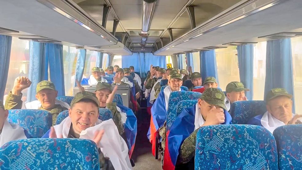 Schon im Juni hatten Russland und die Ukraine Kriegsgefangene ausgetauscht. (Archivbild) Foto: Uncredited/Russian Defense Minis