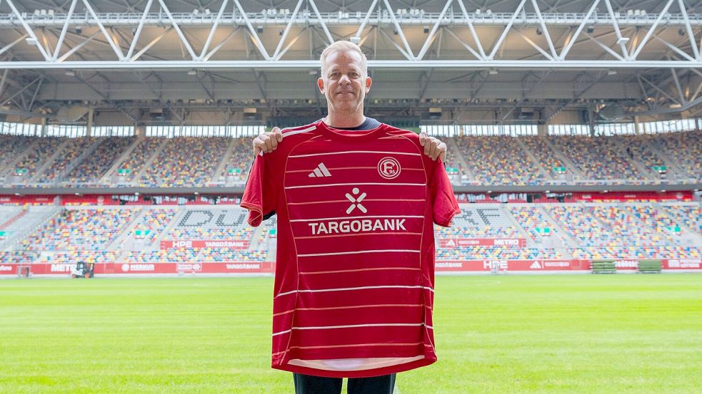 Markus Anfang leitete schon am Montag erstmals das Training in Düsseldorf. Foto: Rolf Vennenbernd